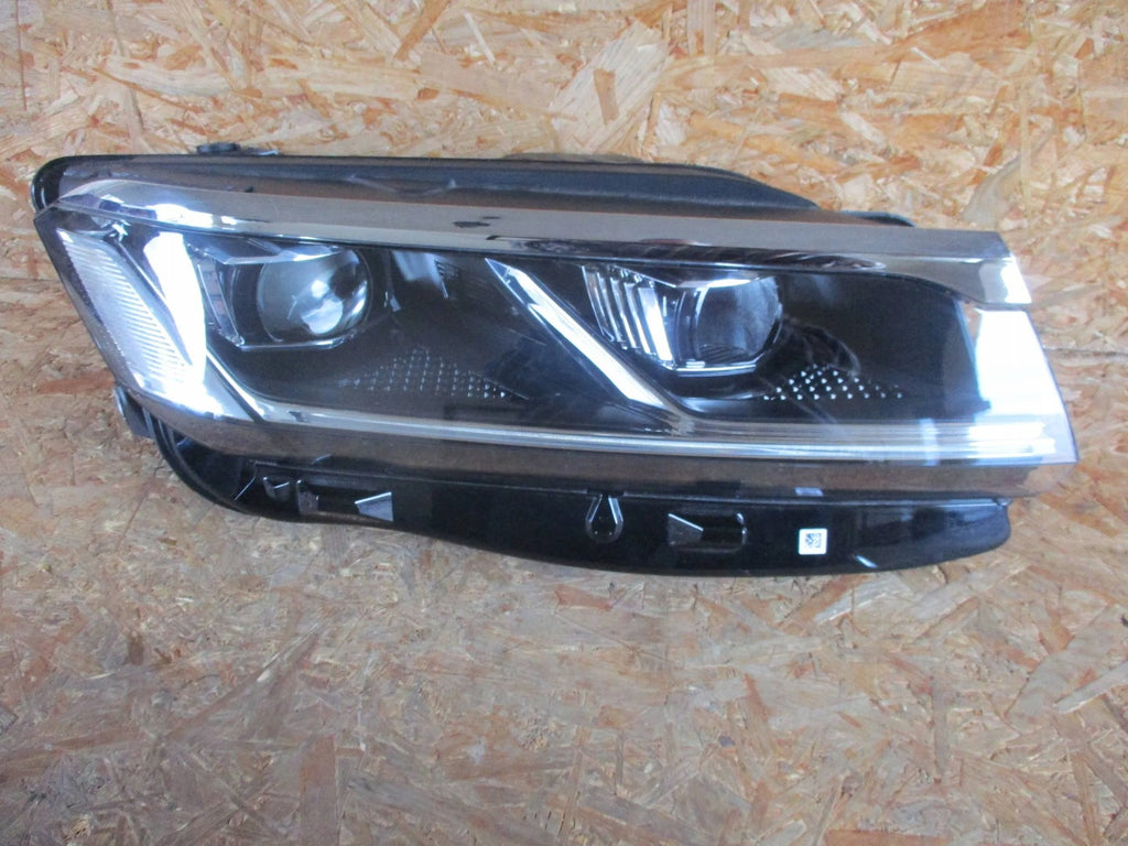 Frontscheinwerfer VW Touareg 701941036B LED Rechts Scheinwerfer Headlight