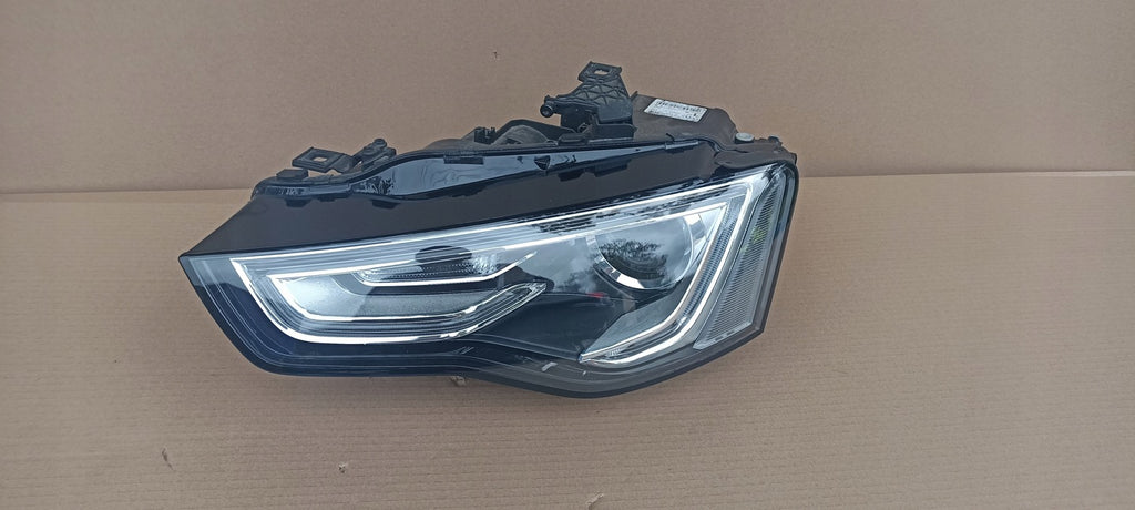 Frontscheinwerfer Audi A5 8T0941031C 030127428104 Xenon Links Headlight