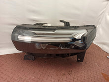 Laden Sie das Bild in den Galerie-Viewer, Frontscheinwerfer Dacia Duster 260603515 Full LED Links Scheinwerfer Headlight