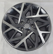 Load image into Gallery viewer, 1x Alufelge 18 Zoll 7.5" 5x114.3 50ET 52910-CM300 Hyundai Kona Rim Wheel FEL7065007255lz
