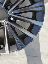 Laden Sie das Bild in den Galerie-Viewer, 1x Alufelge 17 Zoll 7.5&quot; 5x120 54ET Glanz 6856085 BMW 1 F40 Rim Wheel