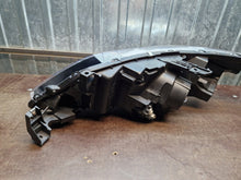 Laden Sie das Bild in den Galerie-Viewer, Frontscheinwerfer Mitsubishi Eclipse Cross Full LED Rechts Headlight