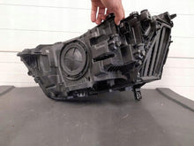 Laden Sie das Bild in den Galerie-Viewer, Frontscheinwerfer Audi Q3 83A941034 Rechts Scheinwerfer Headlight SCH4567374275bg