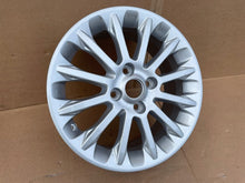 Load image into Gallery viewer, 1x Alufelge 16 Zoll 6.5" 4x108 47 5ET Glanz Schwarz DA6J-AB Ford Fiesta I FEL3640595408ih