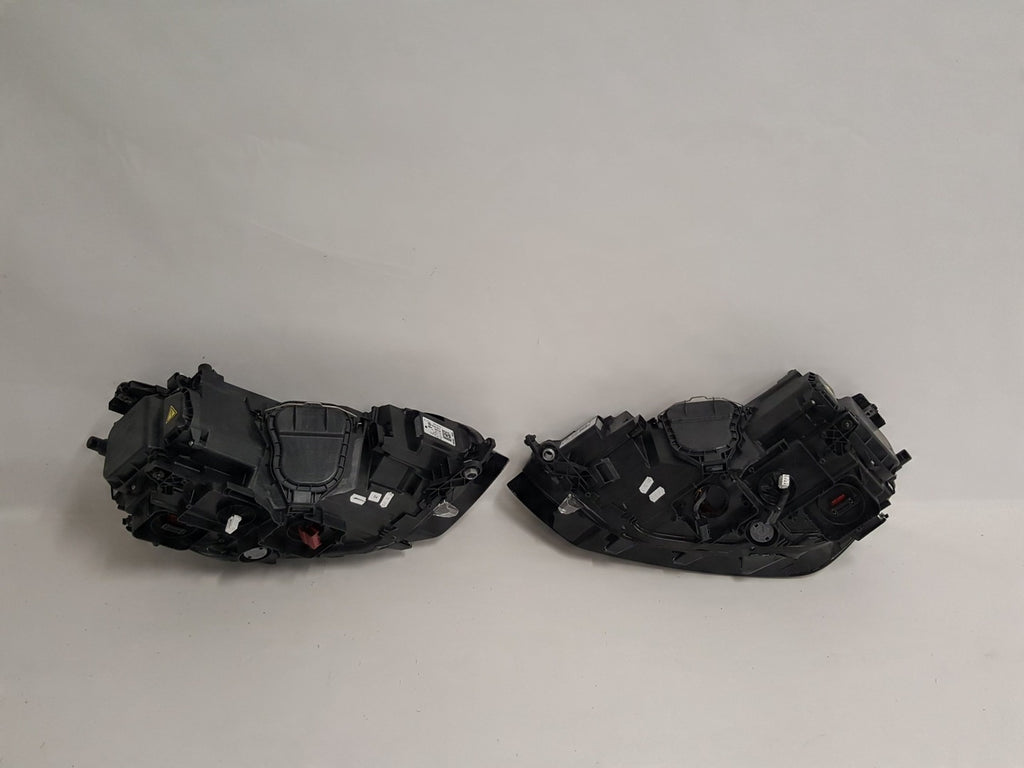 Frontscheinwerfer VW Sportsvan 90067949 Xenon Ein Stück (Rechts oder Links)