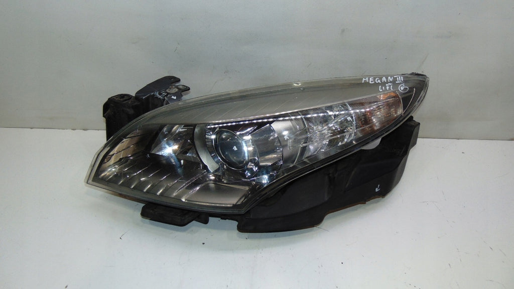 Frontscheinwerfer Renault Megane III 260606389R Xenon Links Headlight