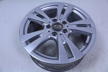 Laden Sie das Bild in den Galerie-Viewer, 1x Alufelge 17 Zoll 7.5" 5x112 52 5ET A2464011400 Mercedes-Benz W246 Rim Wheel FEL5514103791mf