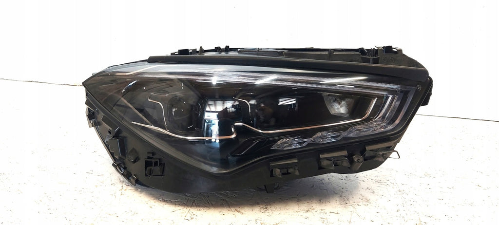 Frontscheinwerfer Mercedes-Benz Cla X118 A1189061401 LED Rechts Headlight SCH8096954118za
