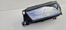 Laden Sie das Bild in den Galerie-Viewer, Frontscheinwerfer Skoda Enyaq 5LB941015B Links Scheinwerfer Headlight