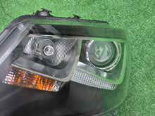 Laden Sie das Bild in den Galerie-Viewer, Frontscheinwerfer Seat Alhambra 7N5941751 Xenon Links Scheinwerfer Headlight SCH6178889740pb