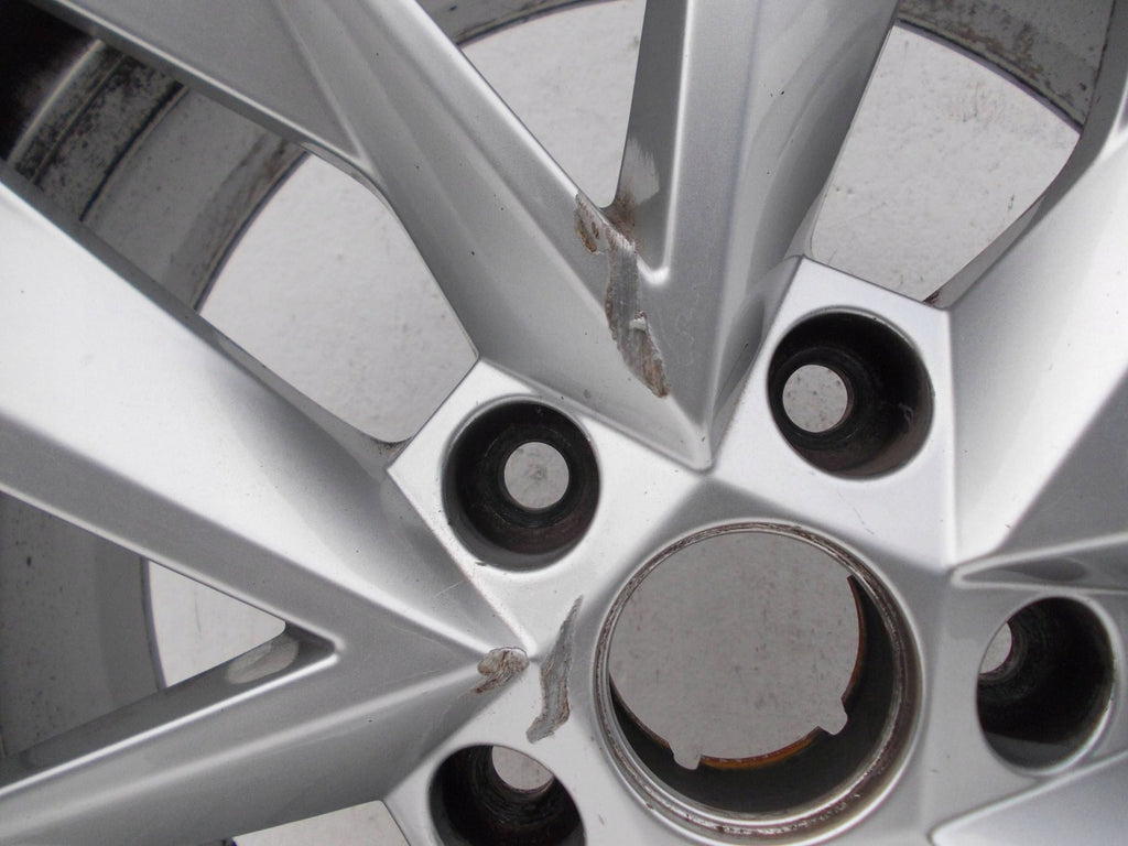 1x Alufelge 17 Zoll 46ET Silber 5E3601025 Skoda Octavia I Rim Wheel FEL3696767775yk