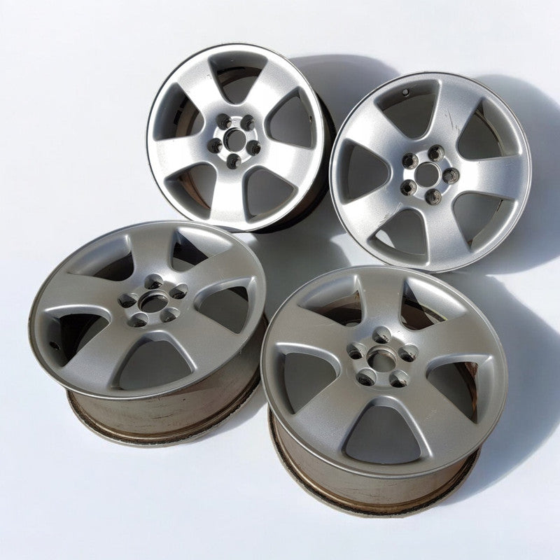 4x Alufelge 16 Zoll 6.5" 5x100 42ET 44421 Audi A3 Ibiza Toledo II Golf Iv