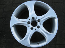 Laden Sie das Bild in den Galerie-Viewer, 1x Alufelge 18 Zoll 8.5&quot; 5x112 56ET A20554010700 Mercedes-Benz Rim Wheel