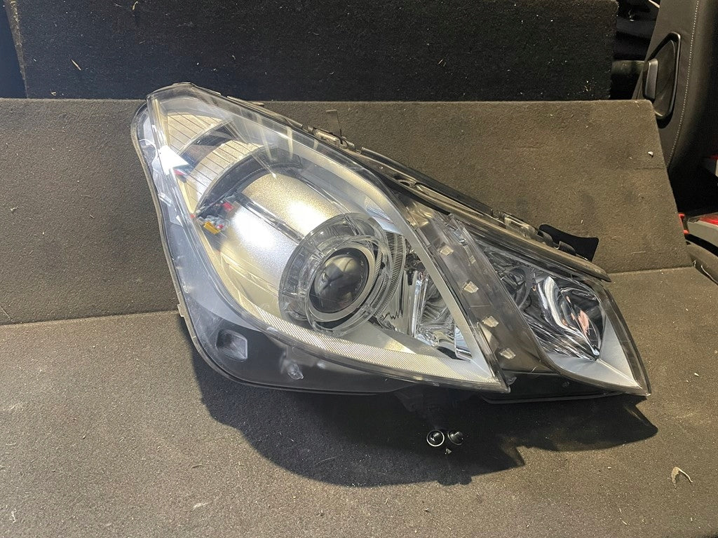 Frontscheinwerfer Mercedes-Benz A2078200259 A2078200159 Xenon Rechts oder Links SCH4788032562ii