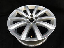 Load image into Gallery viewer, 1x Alufelge 18 Zoll 8.0" 5x112 25ET Glanz Silber 760071498 VW Touareg Rim Wheel FEL8763867221vs