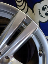Load image into Gallery viewer, 1x Alufelge 18 Zoll 8.0" 5x120 52ET 7845853 BMW 1 F20 Rim Wheel FEL4070414025qs