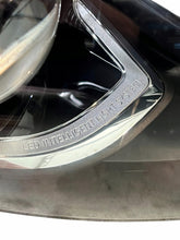 Laden Sie das Bild in den Galerie-Viewer, Frontscheinwerfer Mercedes-Benz R231 A2319060601 LED Rechts Headlight SCH5050803428qy