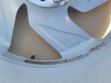 Load image into Gallery viewer, 1x Alufelge 17 Zoll 7.5&quot; 5x112 51ET VW Golf Rim Wheel