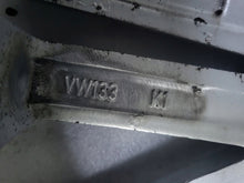 Load image into Gallery viewer, 1x Alufelge 17 Zoll 7.0" 5x120 55ET Glanz Silber 7E0601025J VW Transporter FEL8803695545zt
