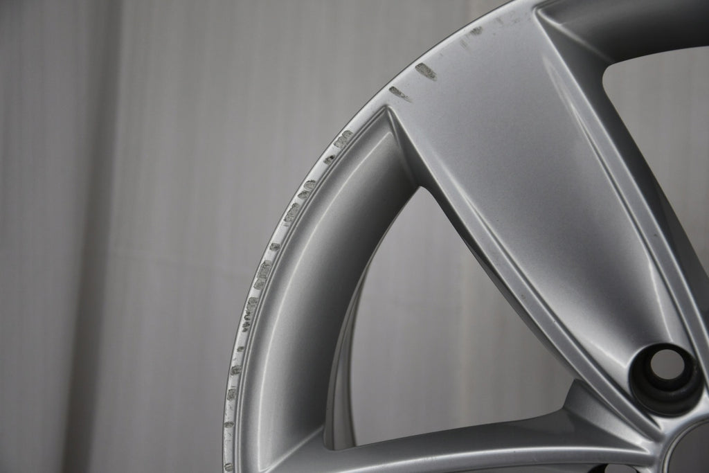 1x Alufelge 17 Zoll 7.0" 5x112 46ET Glanz Silber 6R0601025A VW Rim Wheel FEL8702483558ga