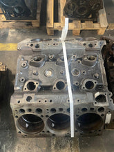 Load image into Gallery viewer, Motorblock Mercedes-Benz OM501_188 Diesel Unkomplett
