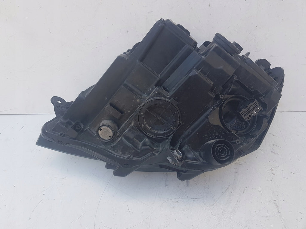 Frontscheinwerfer VW Multivan Caravelle Rechts Scheinwerfer Headlight SCH3028807624jb