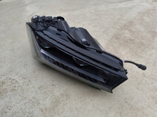 Load image into Gallery viewer, Frontscheinwerfer Skoda Superb I 3P1941016B Rechts Scheinwerfer Headlight SCH4449147903np