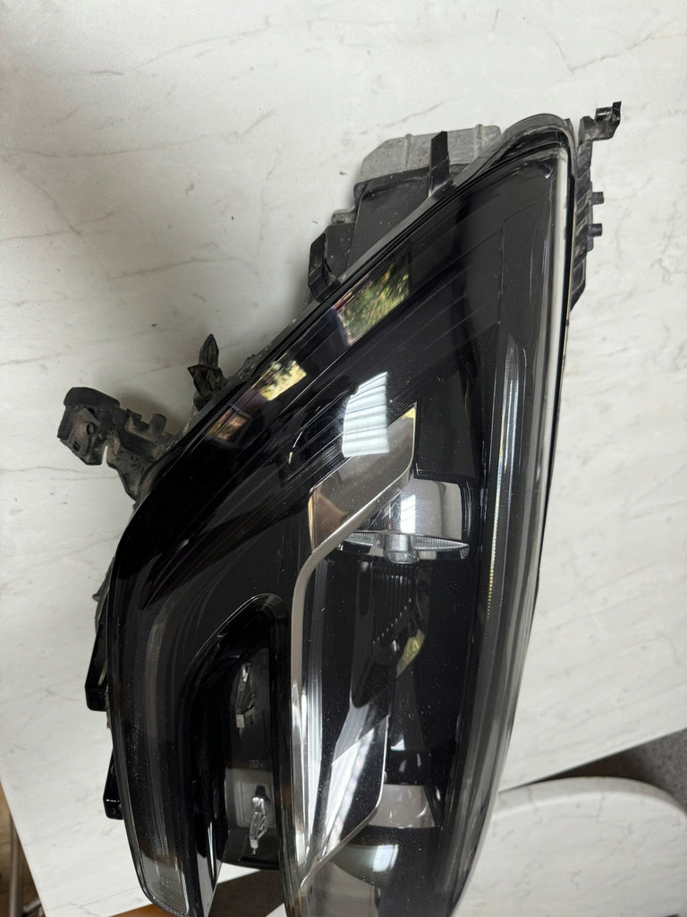 Frontscheinwerfer Renault Megane IV 260108478 Rechts Scheinwerfer Headlight SCH9470384632he