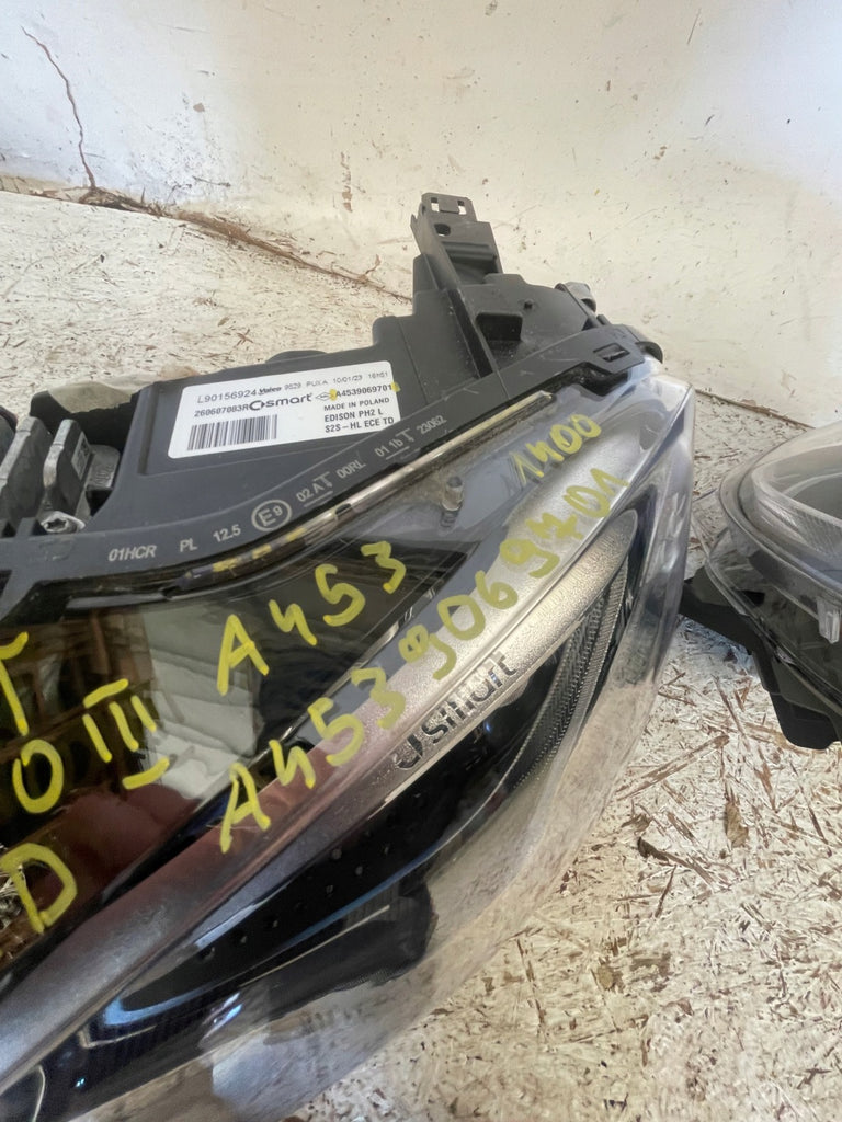 Frontscheinwerfer Smart Fortwo A4539069701 A4539069501260606726R Links Headlight SCH7745013354li