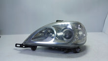 Laden Sie das Bild in den Galerie-Viewer, Frontscheinwerfer Mercedes-Benz W163 A1638204761 Links Scheinwerfer Headlight SCH9081034850vb