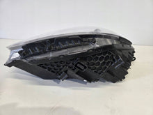Load image into Gallery viewer, Frontscheinwerfer Hyundai I30 III 92101G4510 Links Scheinwerfer Headlight SCH8249608231jx