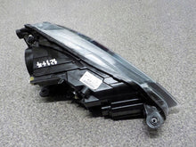 Laden Sie das Bild in den Galerie-Viewer, Frontscheinwerfer Skoda Superb III 3V1941015B Xenon Links Scheinwerfer Headlight