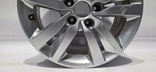 Load image into Gallery viewer, 1x Alufelge 16 Zoll 7.0" 5x108 44ET Glanz Silber 9677989577 Peugeot 308 Ii FEL3010346612qd