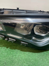 Laden Sie das Bild in den Galerie-Viewer, Frontscheinwerfer Mercedes-Benz Cla A1189062500 Links Scheinwerfer Headlight SCH8041258110lq