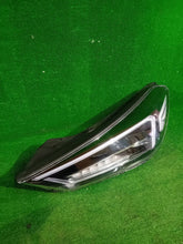 Load image into Gallery viewer, Frontscheinwerfer Hyundai Tucson 92101D7700 Links Scheinwerfer Headlight SCH6315741646bh