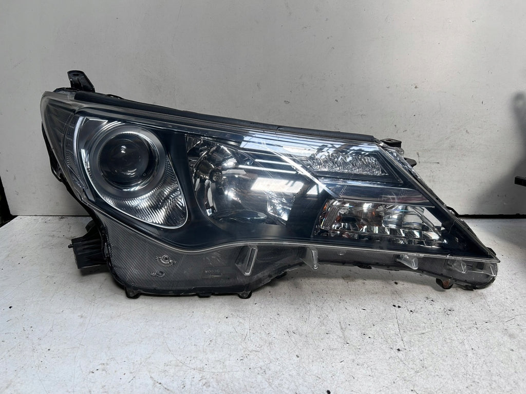 Frontscheinwerfer Toyota Rav 4 W0836 Ein Satz Scheinwerfer Headlight SCH8425900431zc
