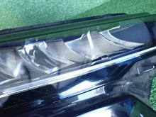 Laden Sie das Bild in den Galerie-Viewer, Frontscheinwerfer Skoda Karoq 57B941010 Full LED Rechts Scheinwerfer Headlight SCH9390444736wx