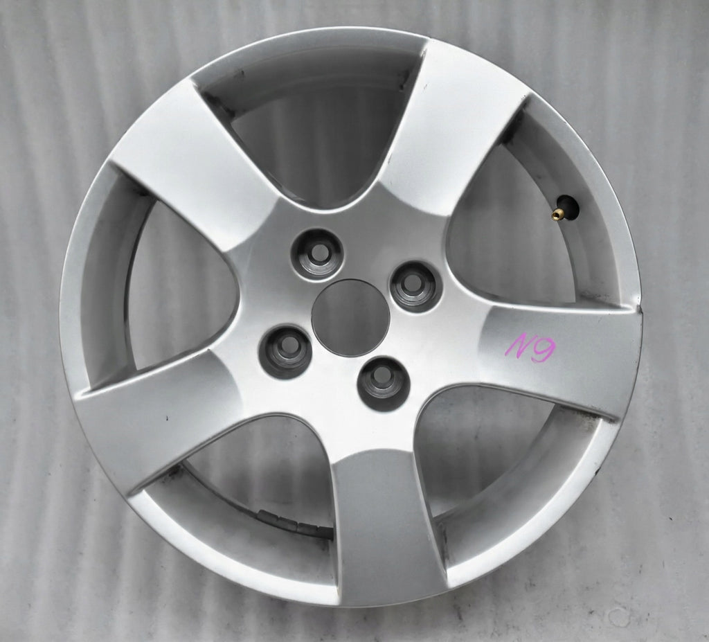 1x Alufelge 16 Zoll 6.0" 4x108 27ET Glanz Silber 9686100080 MA-DAR81 Peugeot 107