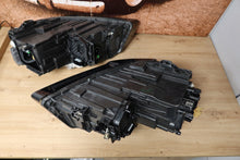 Laden Sie das Bild in den Galerie-Viewer, Frontscheinwerfer Audi A8 4H0941005 4H0941006 Xenon Rechts oder Links