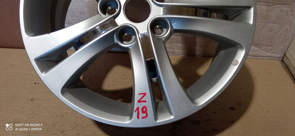 1x Alufelge 17 Zoll 7.0" 5x114.3 56ET Glanz Silber 52910-2R360 Hyundai I FEL8363557714mr