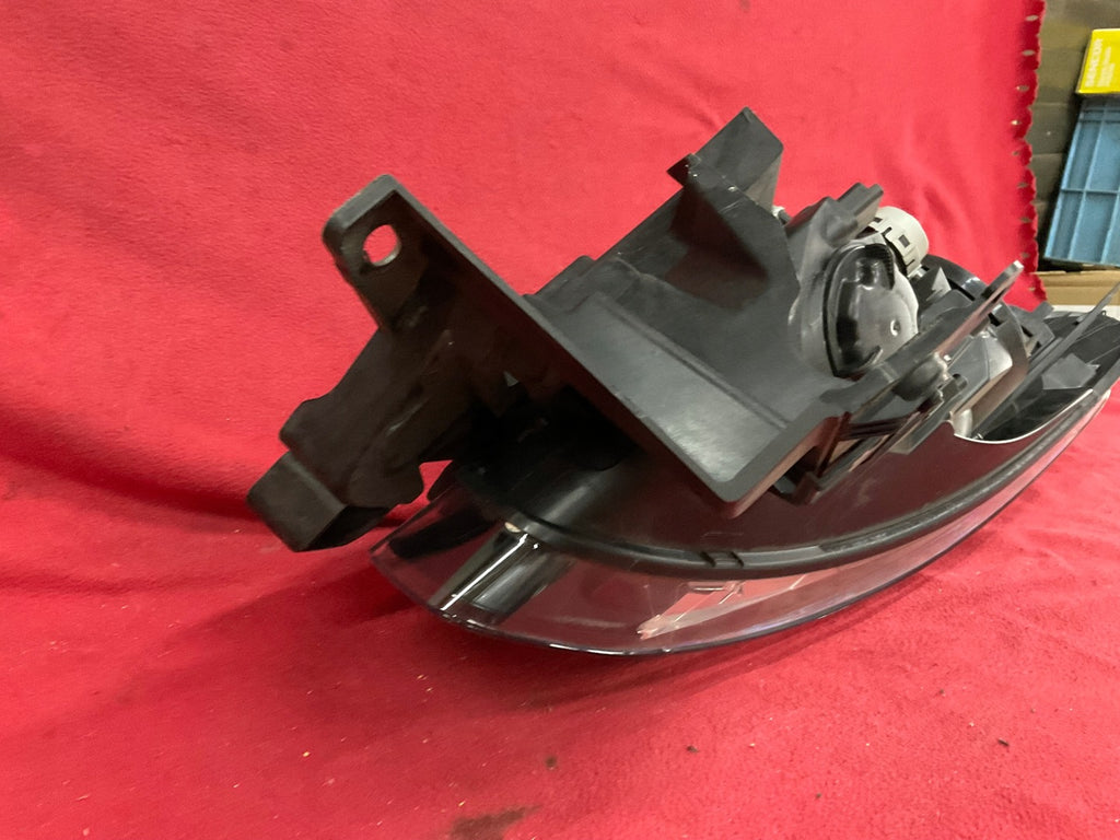 Frontscheinwerfer Renault Fluence 260608653R Xenon Links Scheinwerfer Headlight SCH3641137404kn