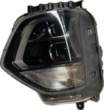 Laden Sie das Bild in den Galerie-Viewer, Frontscheinwerfer Hyundai Santa Fe IV 92101S1110 Links Scheinwerfer Headlight