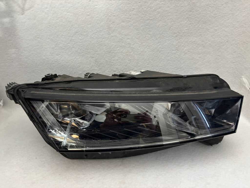 Frontscheinwerfer Skoda Octavia IV 5E4941016A Rechts Scheinwerfer Headlight SCH7567150882de