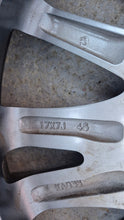 Load image into Gallery viewer, 1x Alufelge 17 Zoll 7.0" 5x114.3 45ET Glanz Silber 9965A17070 Mazda Rim Wheel FEL8950864392ah