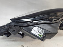 Laden Sie das Bild in den Galerie-Viewer, Frontscheinwerfer Toyota Aygo X 0H-33 LED Rechts Scheinwerfer Headlight SCH9935054759ps