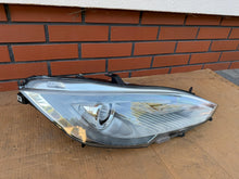 Laden Sie das Bild in den Galerie-Viewer, Frontscheinwerfer Tesla Model S 5005911-00-C Xenon Rechts Scheinwerfer Headlight