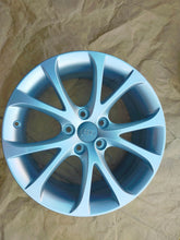 Load image into Gallery viewer, 1x Alufelge 17 Zoll 7.5&quot; 5x112 45ET Glanz Silber 8K0071497 Audi A4 Rim Wheel