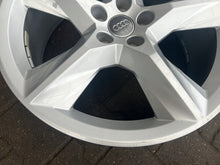 Load image into Gallery viewer, 1x Alufelge 19 Zoll 8.0&quot; 5x112 28ET Glanz Silber 4M0601025 Audi Rim Wheel