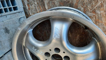 Laden Sie das Bild in den Galerie-Viewer, 1x Alufelge 17 Zoll 8.0" 5x100 VW I Rim Wheel FEL7218077829cq