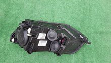 Load image into Gallery viewer, Frontscheinwerfer VW Caddy 2K1941016A Rechts Scheinwerfer Headlight